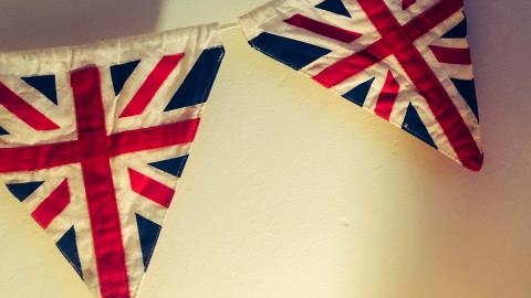 Industry associations reach out to Downing Street urging a stronger focus on blockchain and cryptocurrency in the UK.